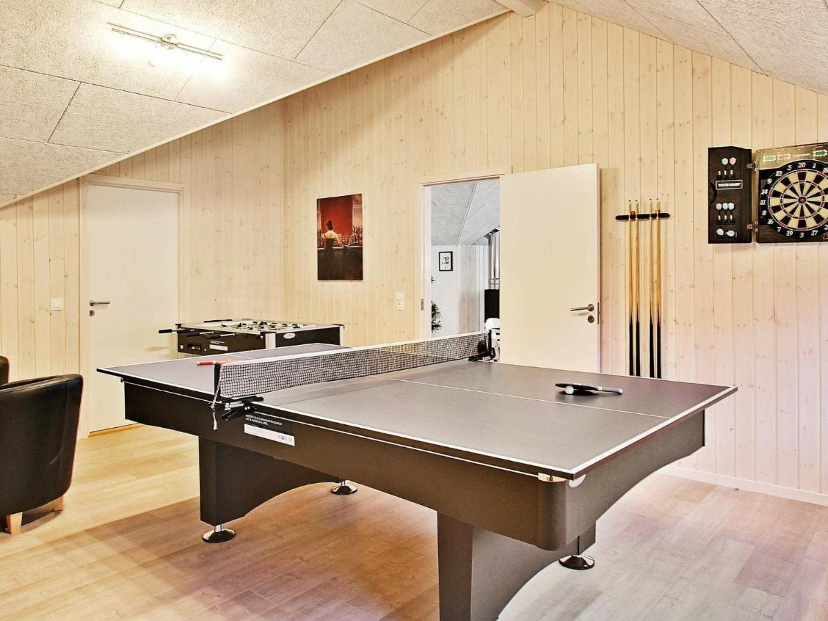 12 Person Holiday Home In Hasselberg Kappeln Room photo